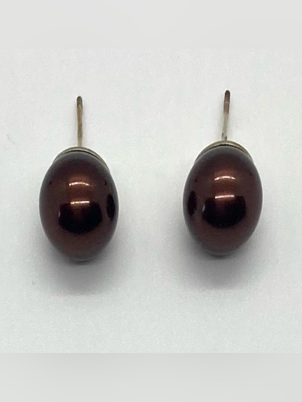 Vintage Brown Pearl Stud Earrings Classic Whimsigoth Preppy Cottagecore Fairy - Picture 5 of 12